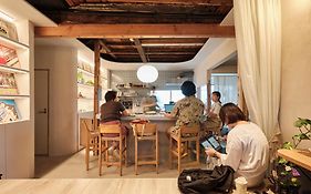 Tipy Records Inn Photon
